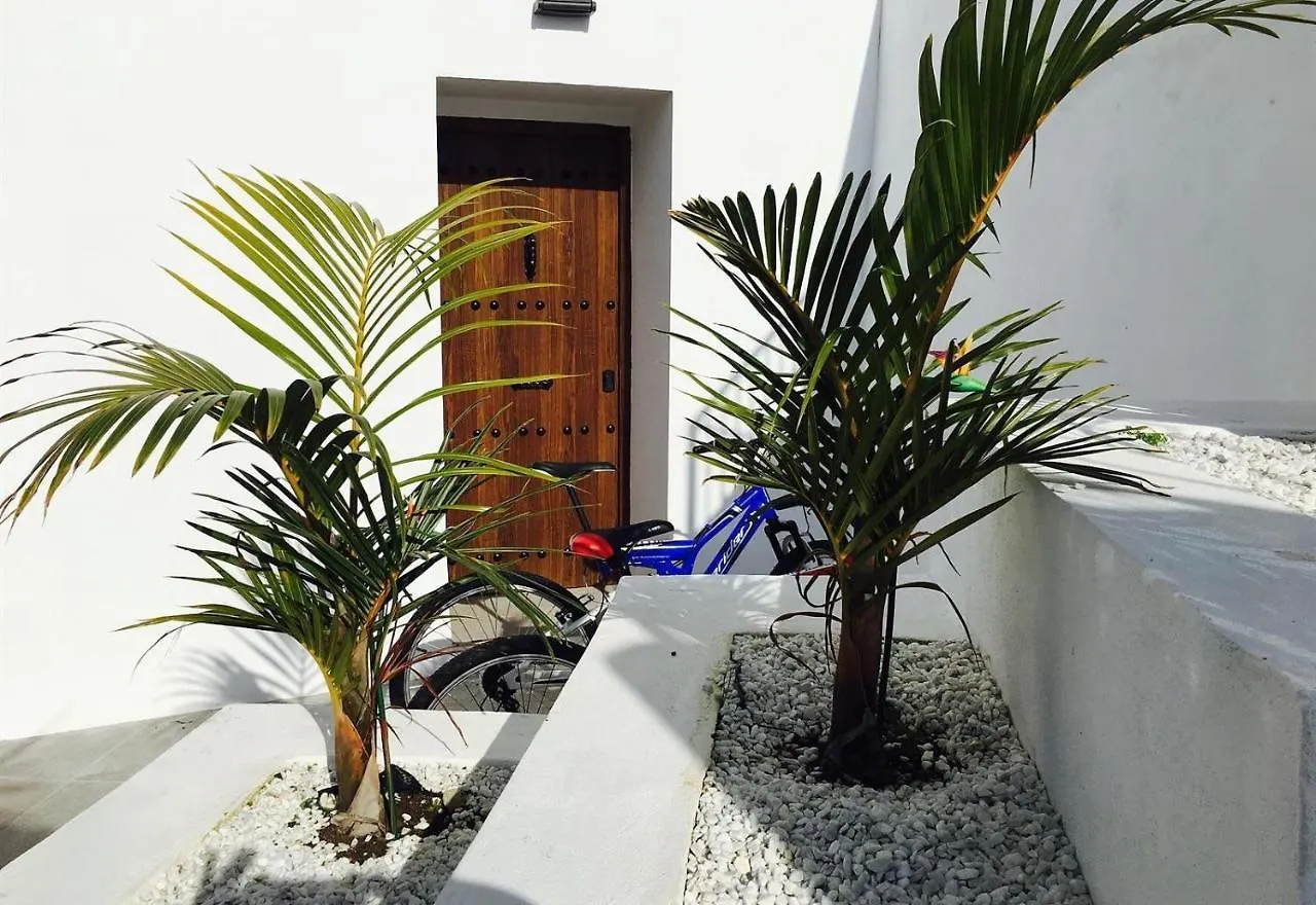 Villa Monica 네르하 0*,